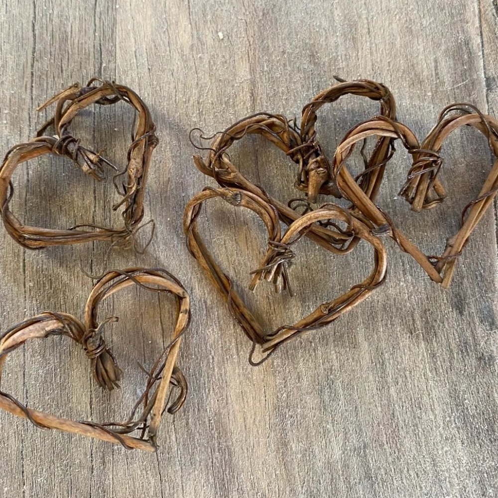 Mini Valentines Twig Grapevine Hearts Set of 5 Décor Crafting